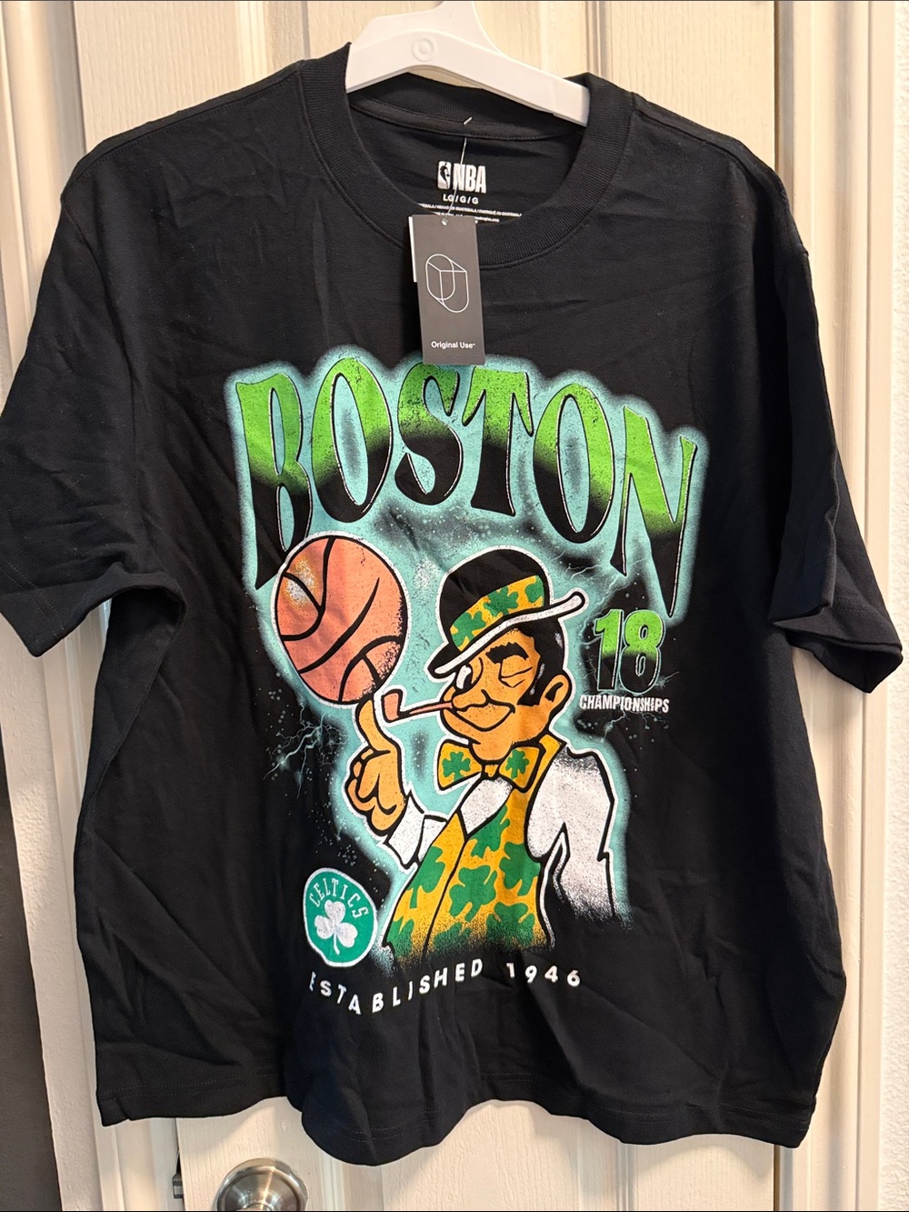 NBA Boston Celtics Black Graphic T‑Shirt with Green Accents